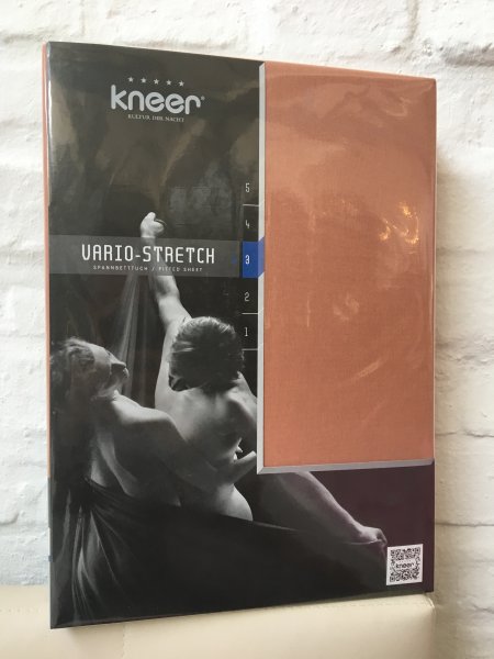 Kneer Qualität 22 Vario - Stretch (Wasserbett) 180 x 200/220 & 200 x 200/220 - marone ()